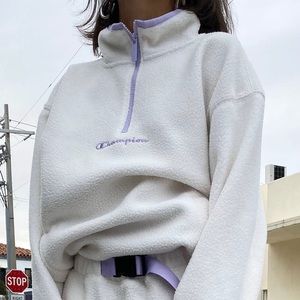 🌟 Champion x Urban Outfitters Polar Fleece Quarter-Zip Sweater